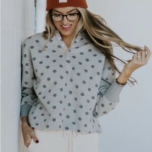 NWT Roolee Quincie Dotted Pullover with raw hem size M